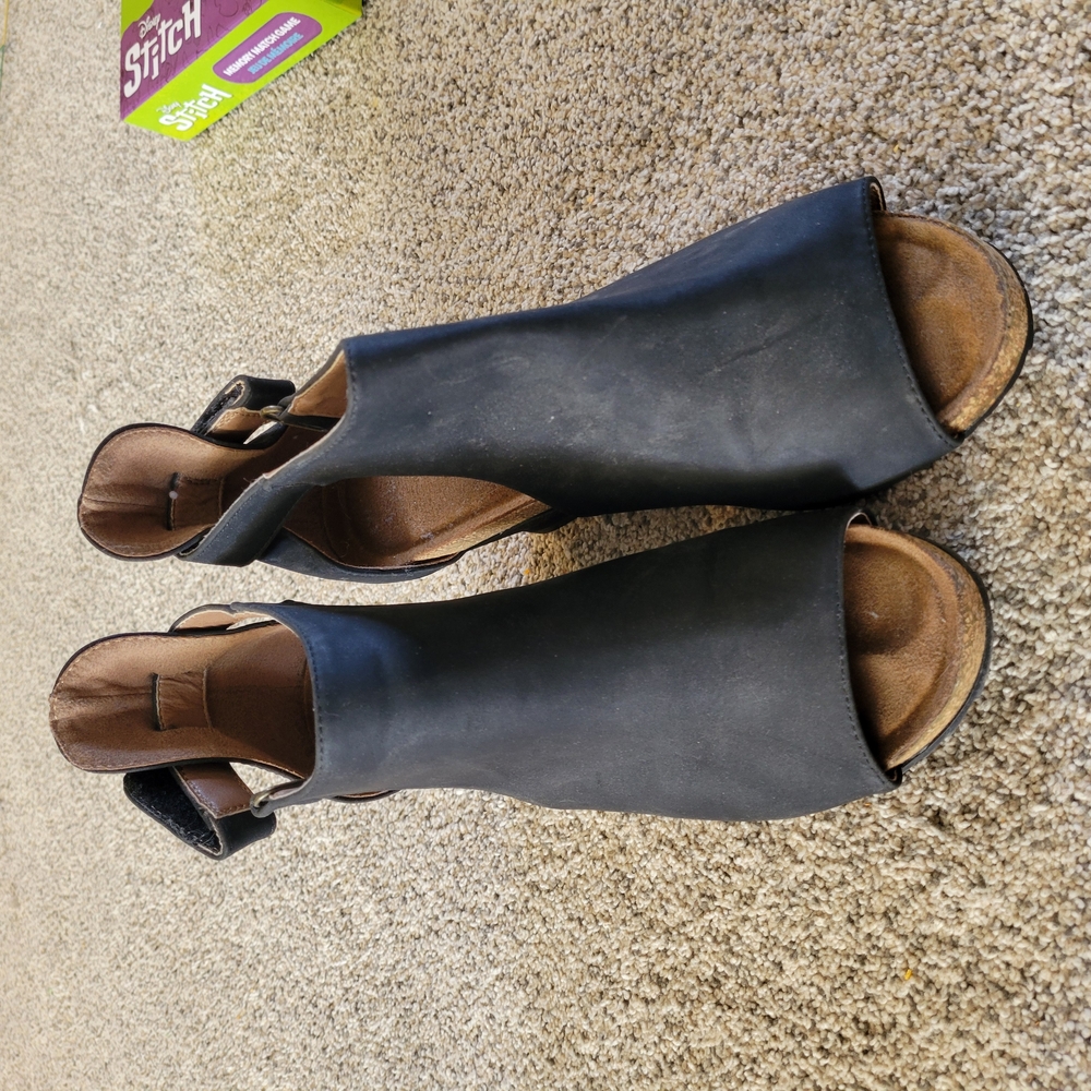 Corkys Black Slingback Sandals with Buckle Closure